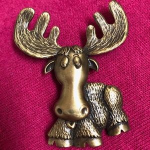 Brass MOOSE Pin Brooch NWOT
